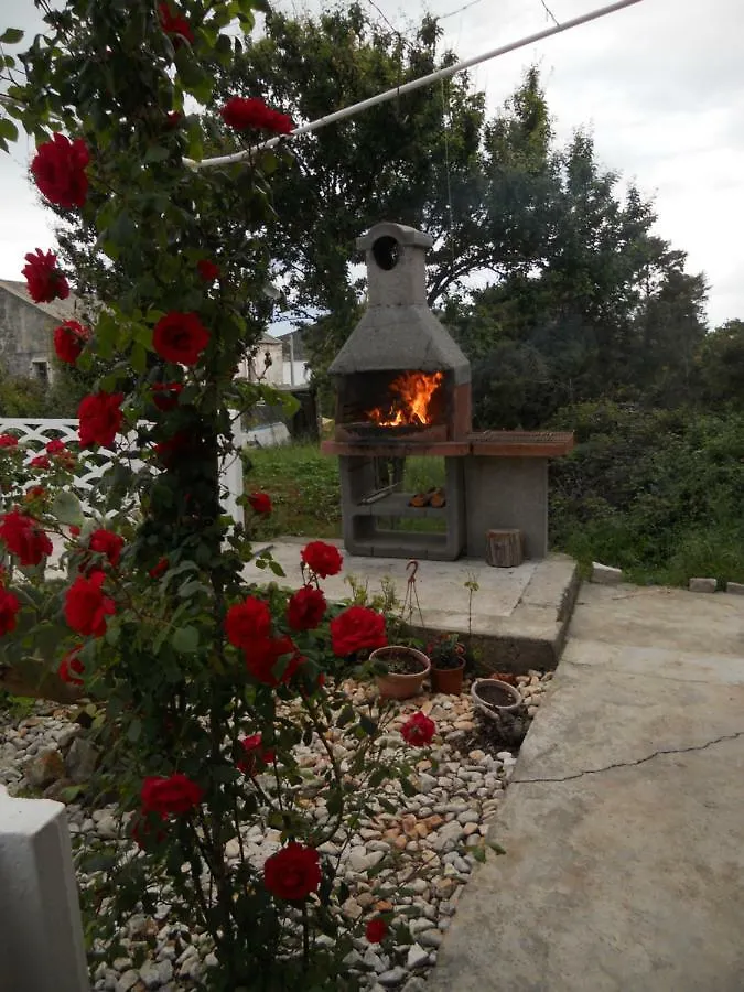 Holiday home Adorable Summer House By The Sea Zapuntel Croatia